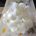 thumbnail image 3 of Lote de 6/10/12/70/90 piezas de bayas de estambre de cereza con flores de marfil híbridas, caja de regalo para tarta de boda y Navidad, decoración de coronas, 3 of 5