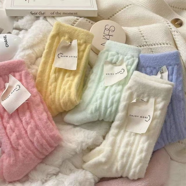 Los niños de calcetines de peluche agregan terciopelo en otoño e invierno y engrosan los calcetines de tubo medio de color con calcetines de Media Luna gruesos (5 pares)