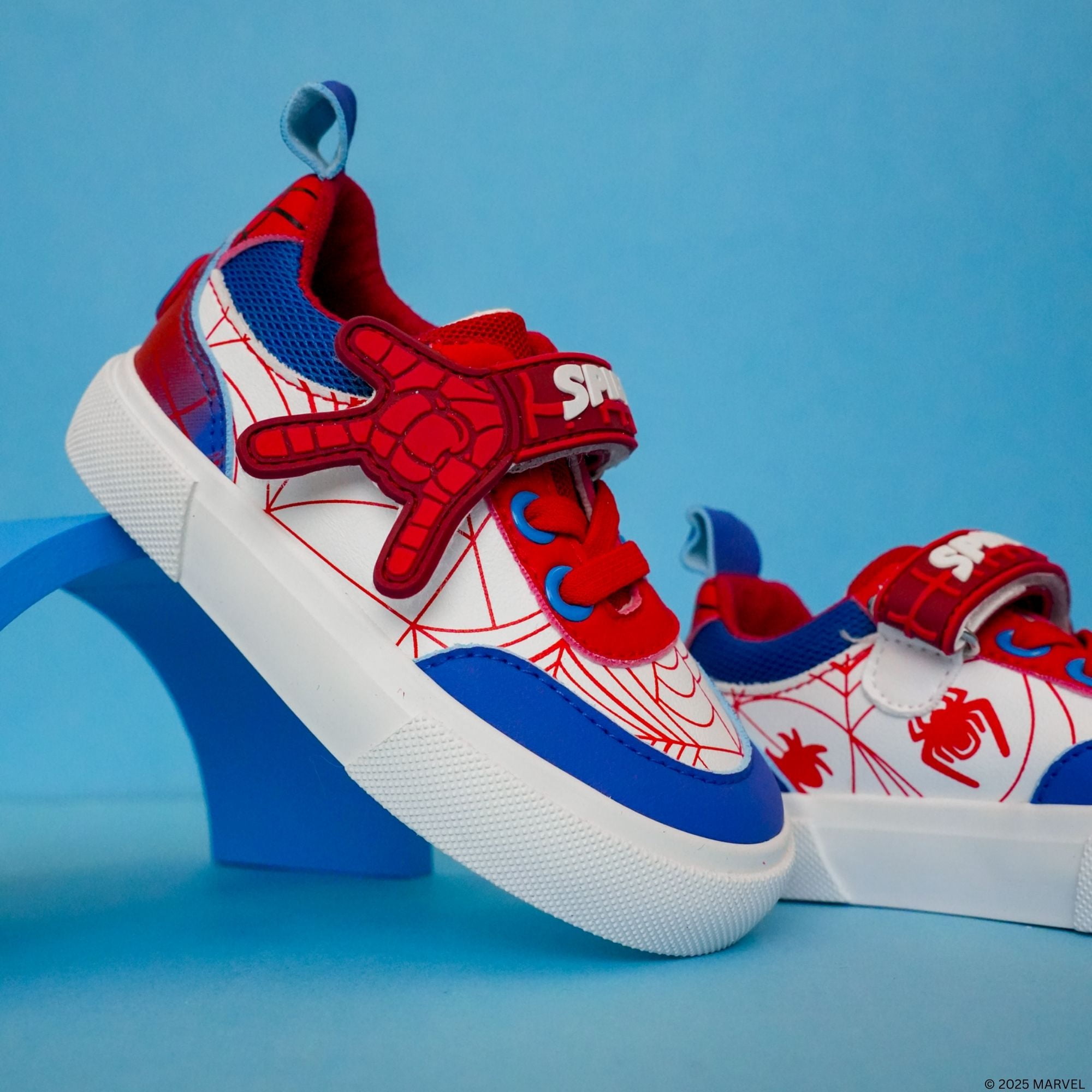 Spiderman Toddler Boys' Low-Top Sneaker