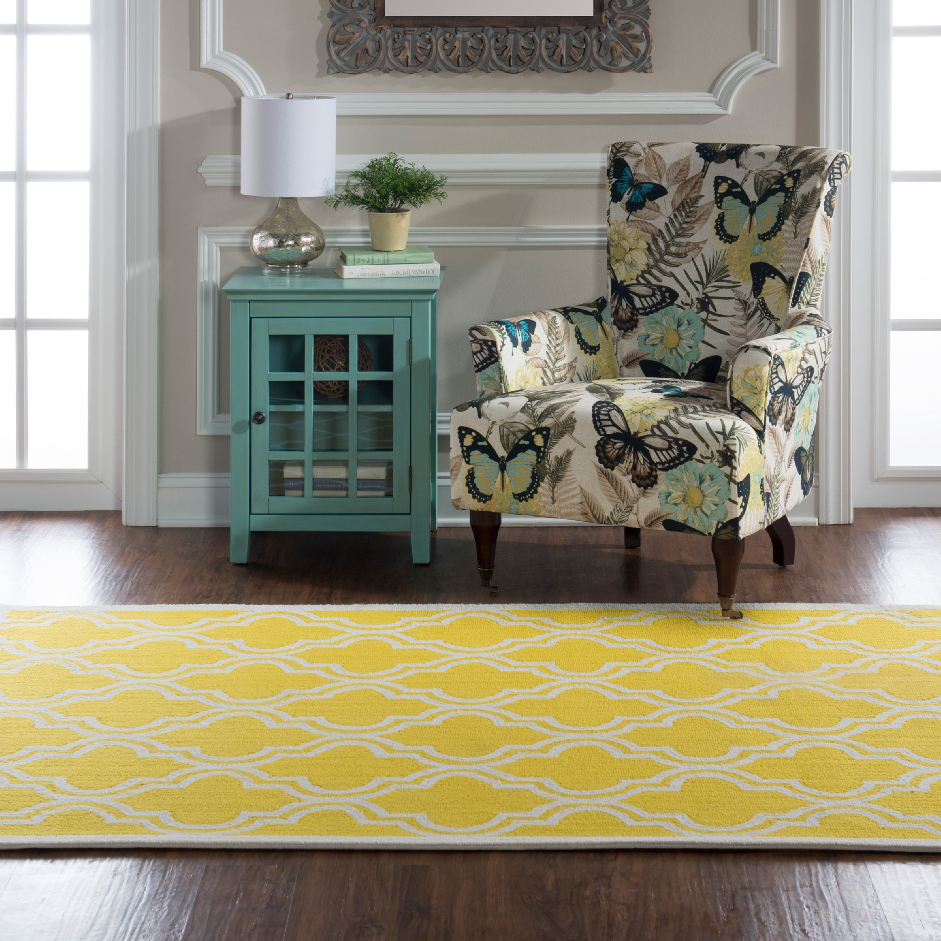 Linon Silhouette Quatrefoil Hand Hooked Wool 5'x7' Rug in Yellow