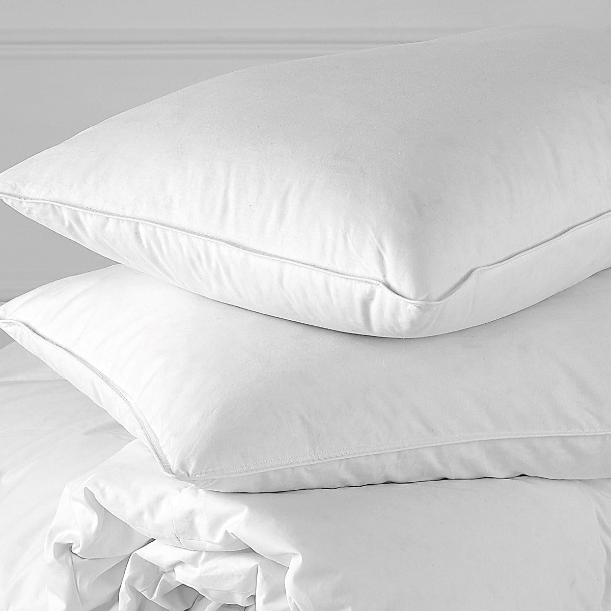 Black Label PrimaLoft Soft Down Alternative King Pillow 20” X 36” White 