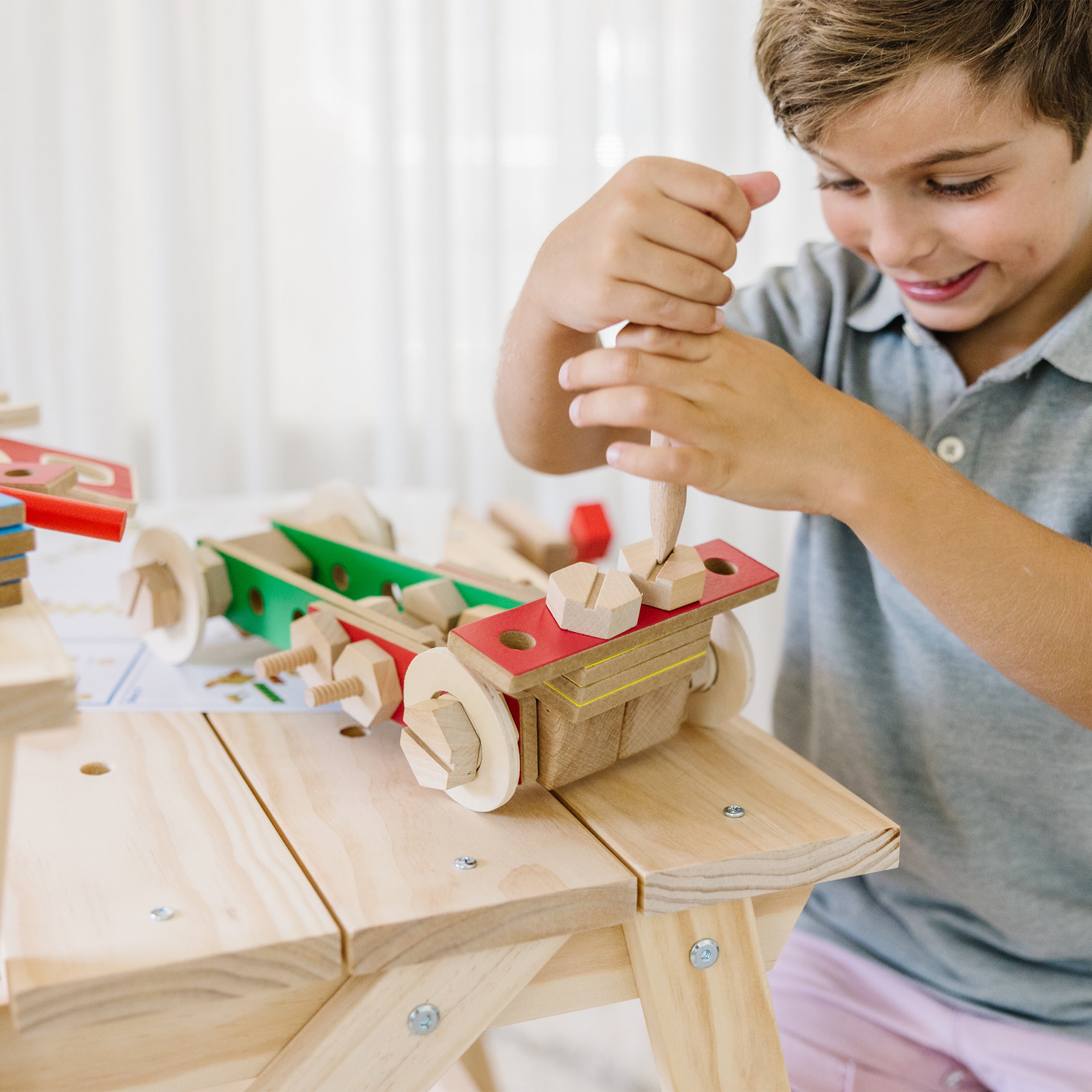 Melissa & doug workbench outlet