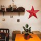 thumbnail image 4 of Hytrove De Pared Con Metálica Roja Resistente Para Interior De Jardín Y Locales, 4 of 7