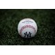thumbnail image 3 of Pelota de Béisbol Rawlings MLB con Logo de Texas Rangers Blanca, 3 of 7