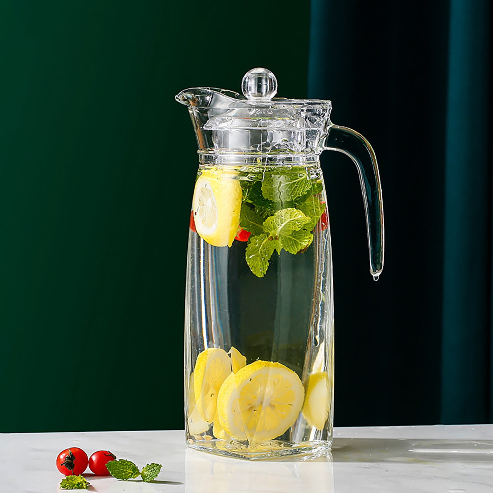 Acrylic Water Pitcher with Lid, Spout Handle Clear Plastic Pitcher Heat Resistant Carafe Unbreakable Beverage Container Fridge Jug for Juice Ice Tea Sangria Lemonade(1.3L,Diamond)