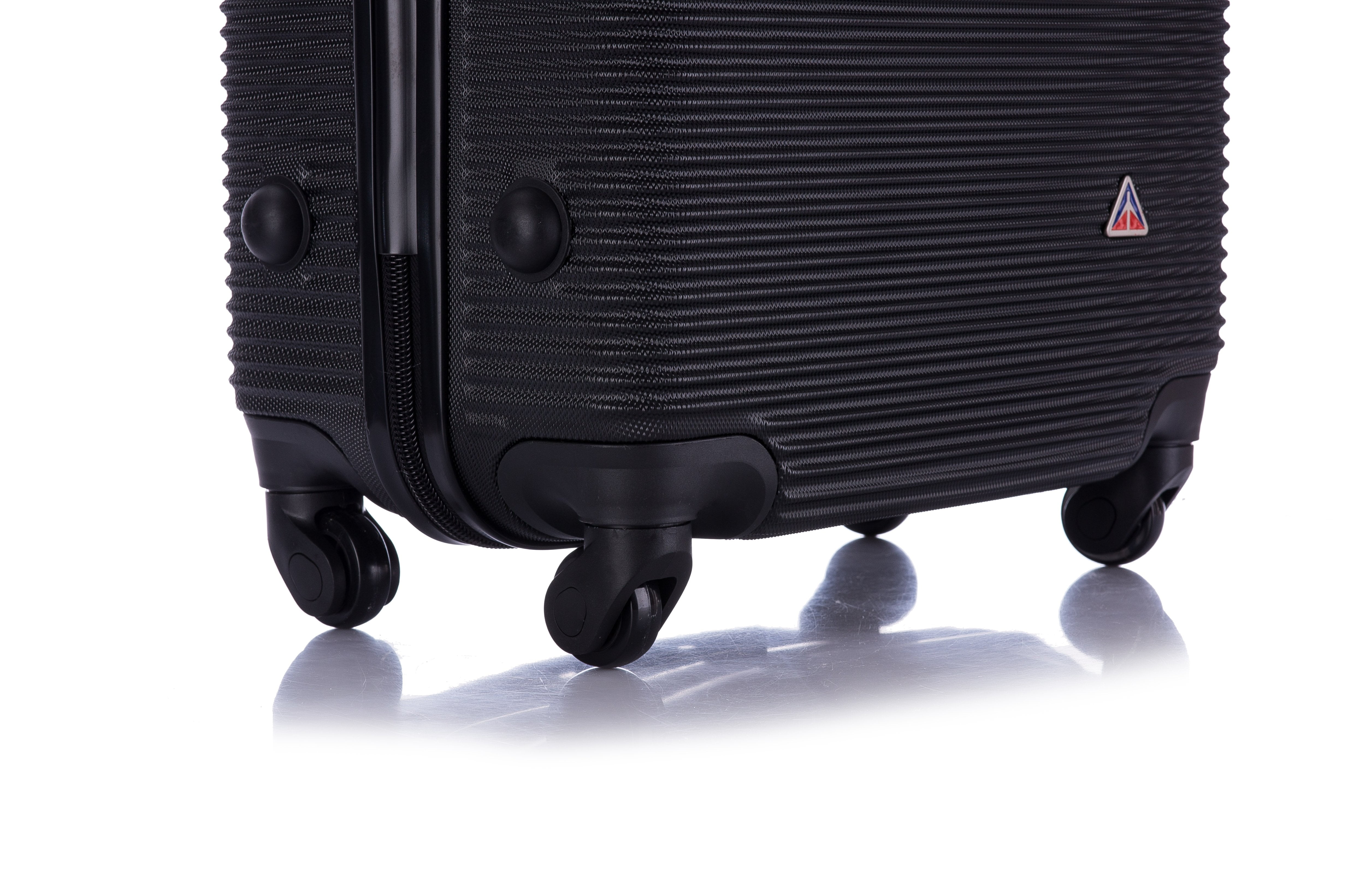 InUSA Royal 4-Piece Hardsided Shell Luggage Set, Spinner