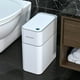 thumbnail image 1 of Bote de basura MOPALL para baño pequeño con tapa, 13 L, automático, blanco, 1 of 9