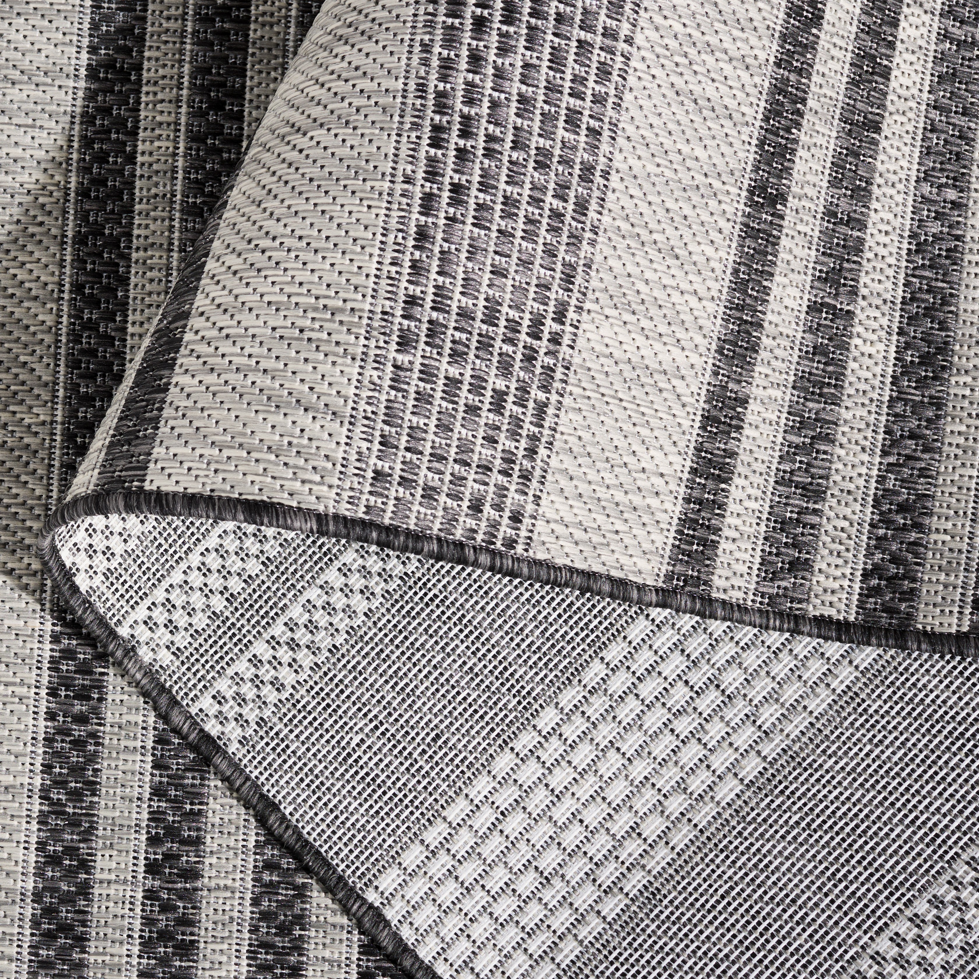 Safavieh Beach House Jenelle Striped Indoor/Outdoor Area Rug, Gray/Charcoal, 6'7" x 6'7" Square