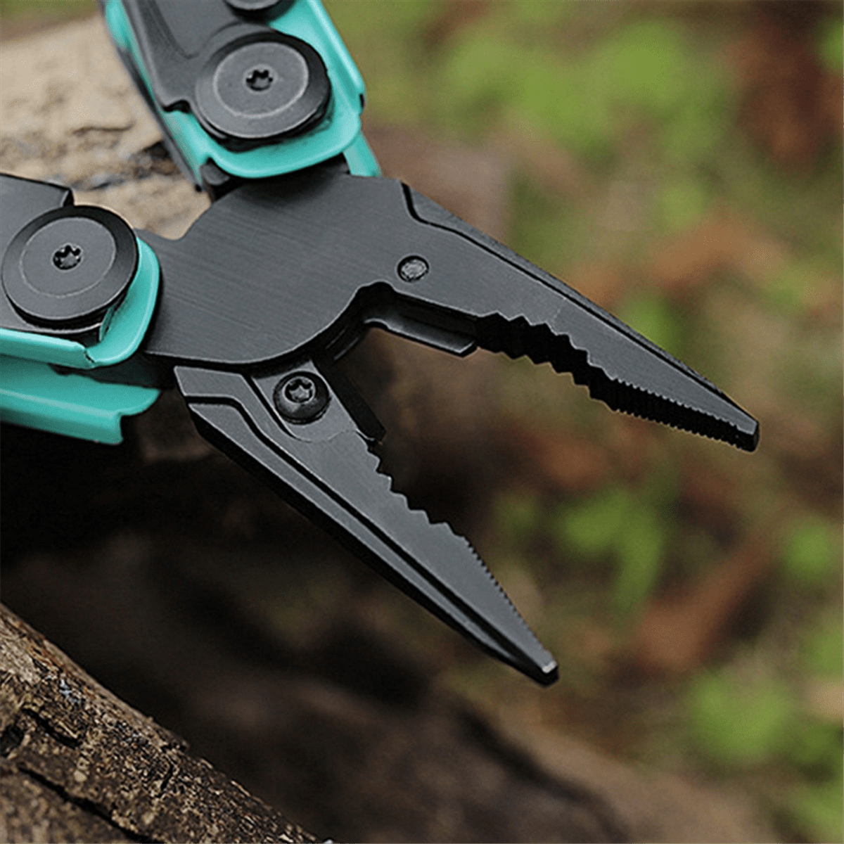Multi-Function Tool Folding Pliers Needle-Nosed Pliers Multi-Function Small Pliers Outdoor Emergency Survival Gadgets B