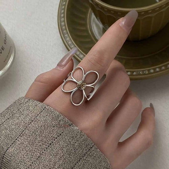 Minimalist Daisy Flower Ring - Open Adjustable Band, Dainty Silver Index/Middle Finger Ring