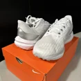 thumbnail image 4 of New in Box Nike Air Winflo 9 Womens size 11, 4 of 6