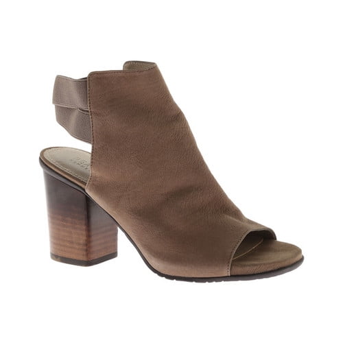 Kenneth Cole Reaction Fridah Fly 
