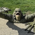 thumbnail image 3 of Criatura La Tumba Del Lago Kuymtek Hombre Lagarto Personaje Terror Halloween para Puerta, 3 of 9