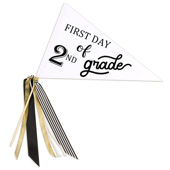 CINPIUK Drapeau du Premier Jour d'École DIY 2024 Fanions de Rentrée Scolaire Drapeau du Premier Jour de 2ème Année avec Rubans Créez Votre Propre Accessoire Photo Scolaire Blanc