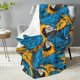 thumbnail image 2 of Manta divertida con diseño de loro: suave, mullida, cómoda, cálida y ligera, de franela para sofá, cama, oficina, viajes y decoración del hogar, regalo ideal para mujeres y hombres, 80 x 60 pulgadas, 2 of 6