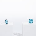 thumbnail image 2 of Arete para Mujer con Cristal Swarovski  en Forma de Cuadrado Chico – Bañado en Rodio– Arete Elegante y Brillante, Aretes de Mujer de Moda– Joyería para Mujer de Moda– Regalo especial Ortiz Espinosa Temporada, 2 of 3