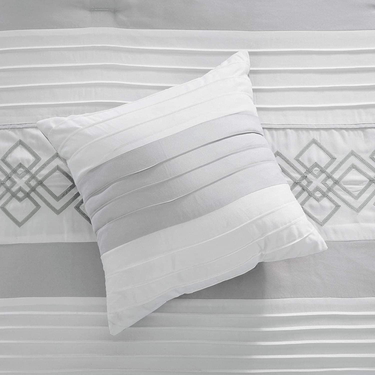 Chezmoi Collection Ariel 7-Piece Geometric Chenille Embroidery Comforter Bedding Set, California King, Gray