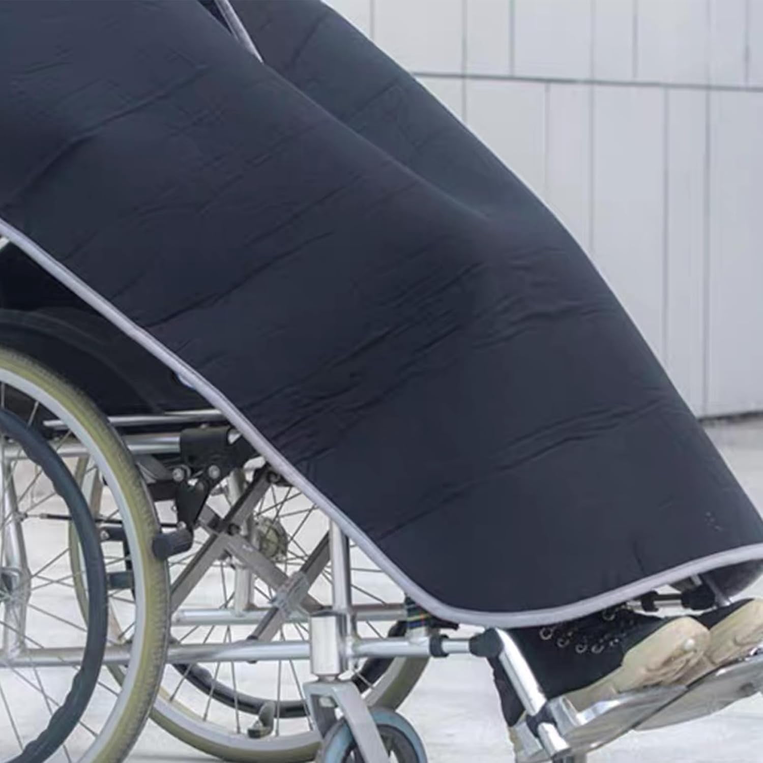 Wheelchair Blanket Warmer Cover: Windproof Wheelchair Hooded Poncho, Travel Thermal Blanket Cloak for Full Body Warmth (Black)