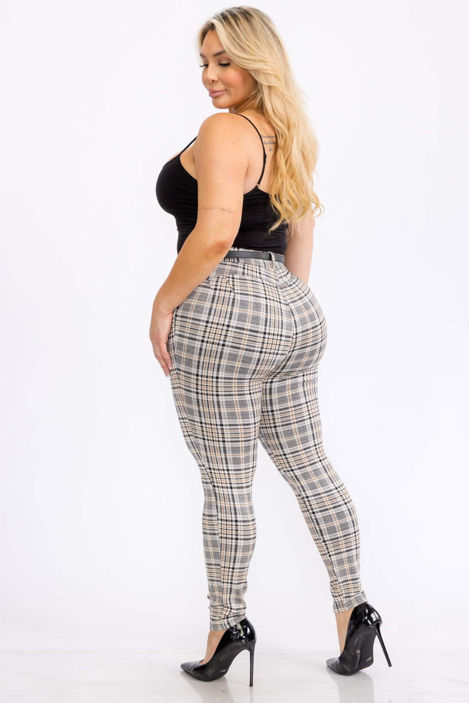 Plus Size Sculpting Treggings with Faux Leather Belt - Black, Brown Plaid