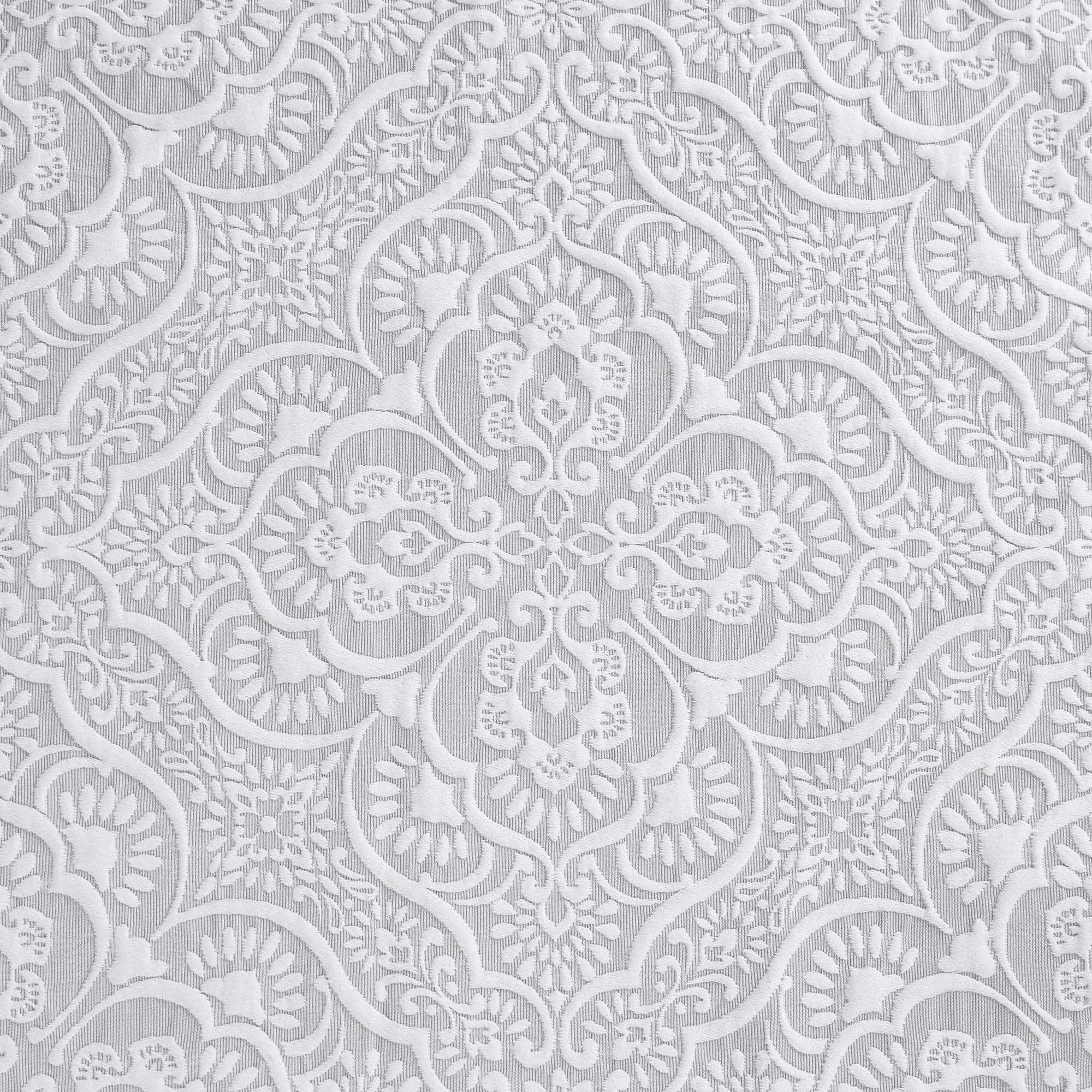 Superior Enzy Floral Matelasse Bedspread and Sham Set, 3-Piece Soft Textured Jacquard Bedspreads, California King, Silver