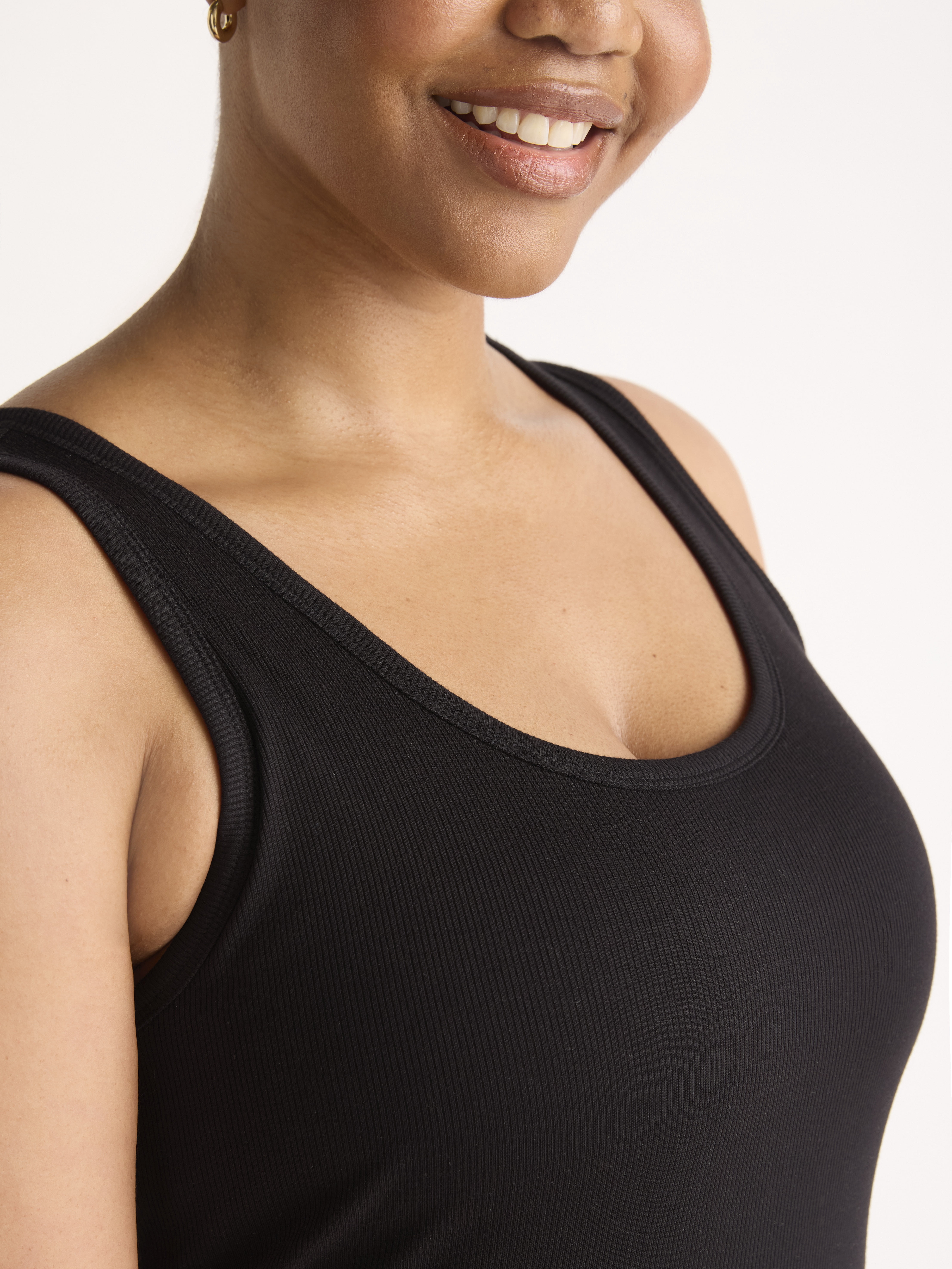 Joyspun Women's Ribbed Tank with Inner Bra, Sizes XS-3X