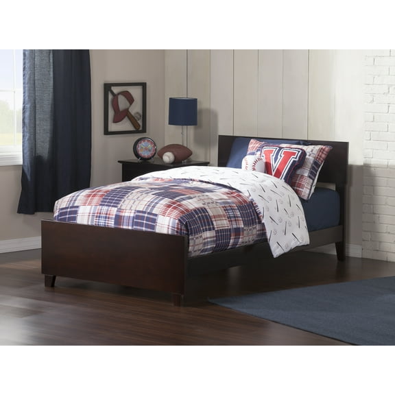 Orlando Queen Traditional Bed with Matching Foot Board in Espresso