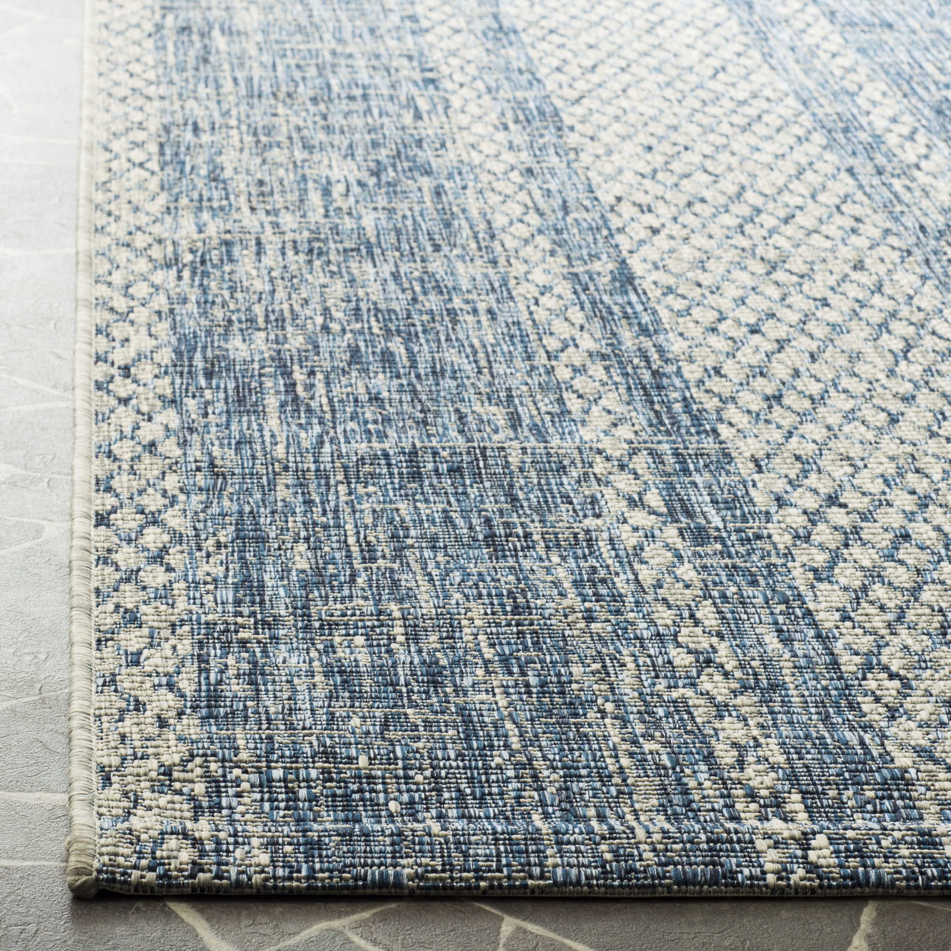 SAFAVIEH Courtyard Robert Striped Indoor/Outdoor Area Rug, 8' x 11', Light Grey/Blue
