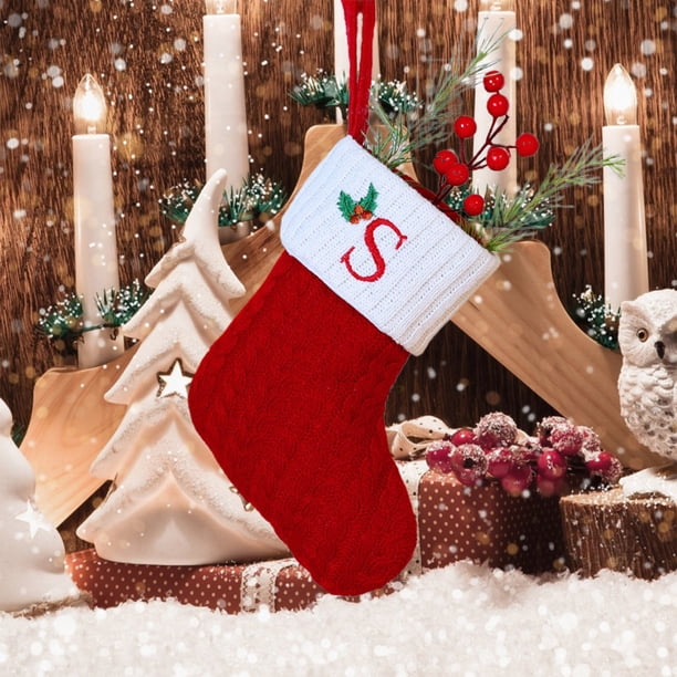 Calcetines navideños con iniciales bordadas | Calcetines de punto para decorar la chimenea | Regalos personalizados para la familia | Juego de decoración festiva para el hogar (1 unidad)