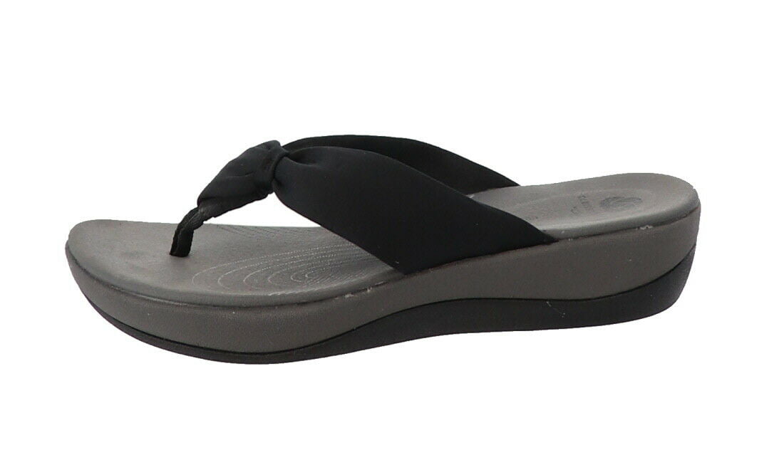 clarks cloudsteppers thong sandals