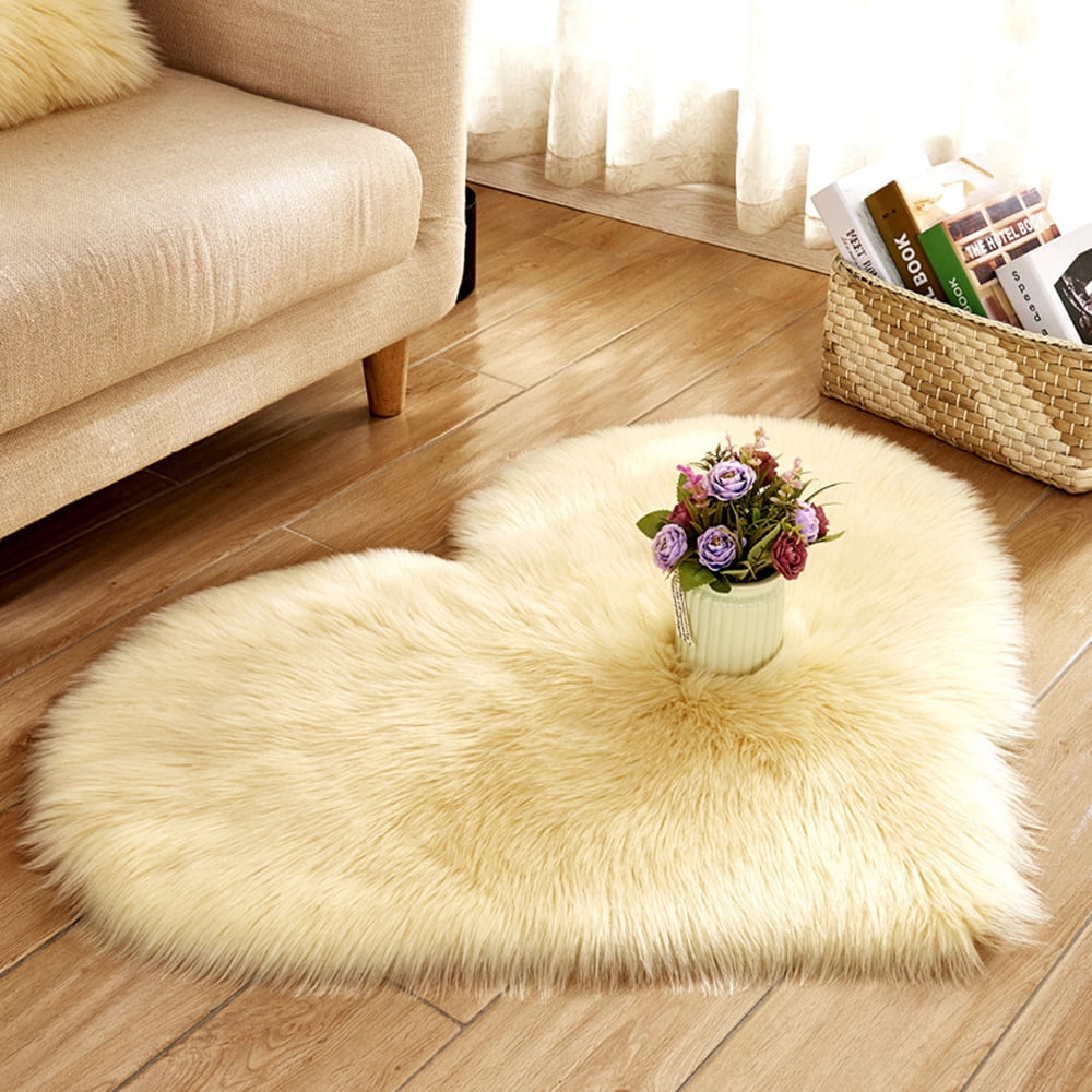 DYstyle Soft Fluffy Faux Fur Heart Shaped Area Rug