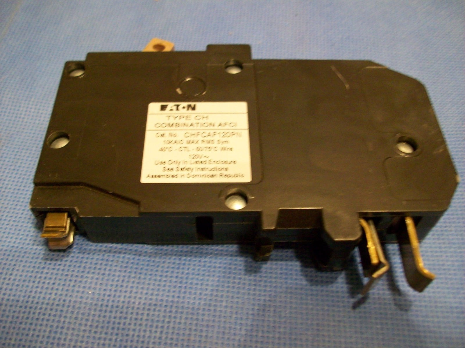Come installare un interruttore combinato AFCI o GFCI / AFCI Come installare un interruttore combinato AFCI o GFCI / AFCI