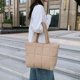 thumbnail image 4 of Bolso Mano para Mujer Nailon Acolchado Viajes Compras, 4 of 9