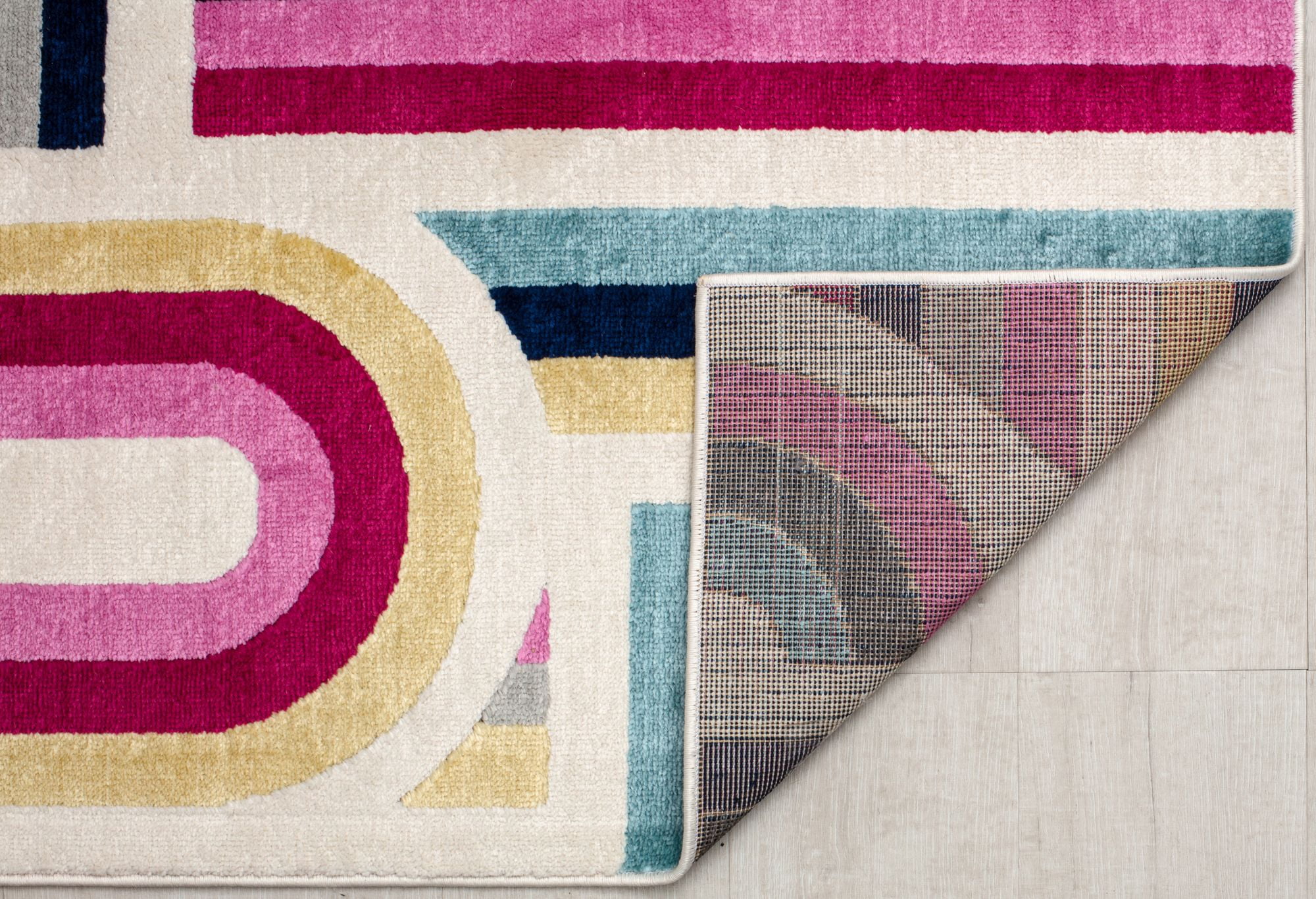 Elizabeth Sutton VE15A Sweet Spot Geometric Modern White Area Rug, 2'0" x 4'0"