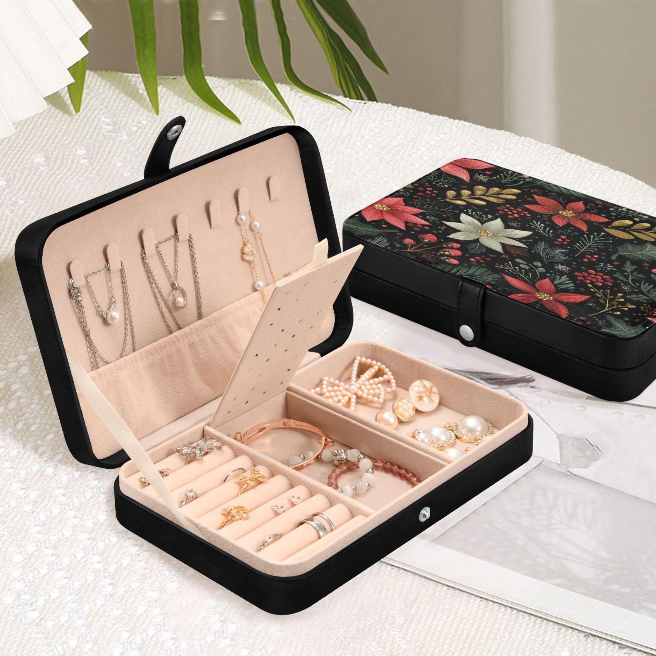 Leather Jewelry Box Rectangular 8.27x5.5x1.78In Travel Jewelry Storage Earrings Necklace Bracelet Watch Brooch Storage Beautiful Christmas Flowers