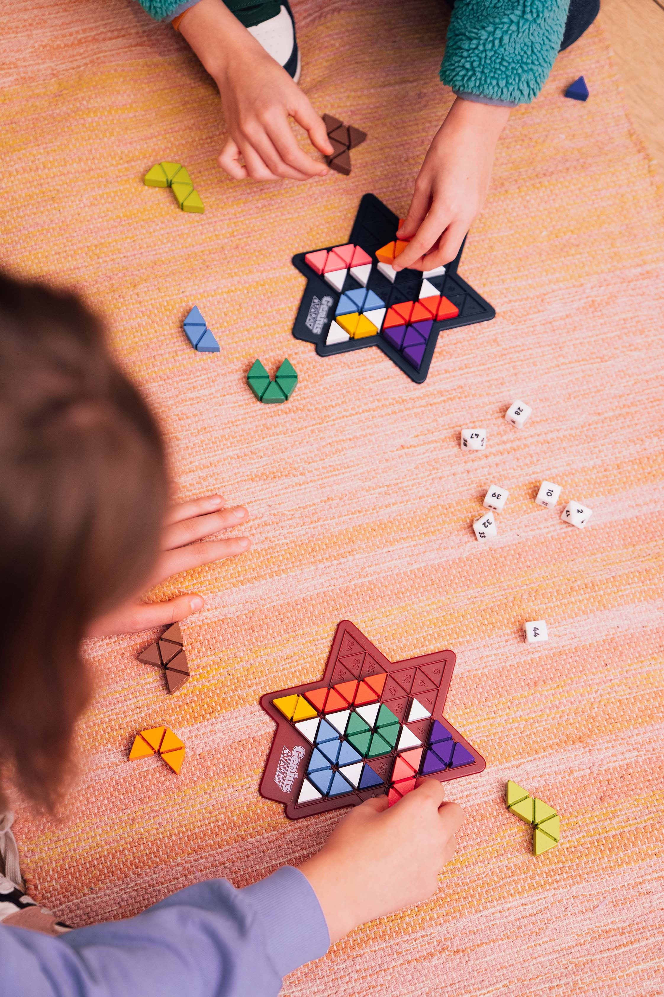 The Genius Star - A Toy of The Year Award-Winning Family Board Game for Two Players