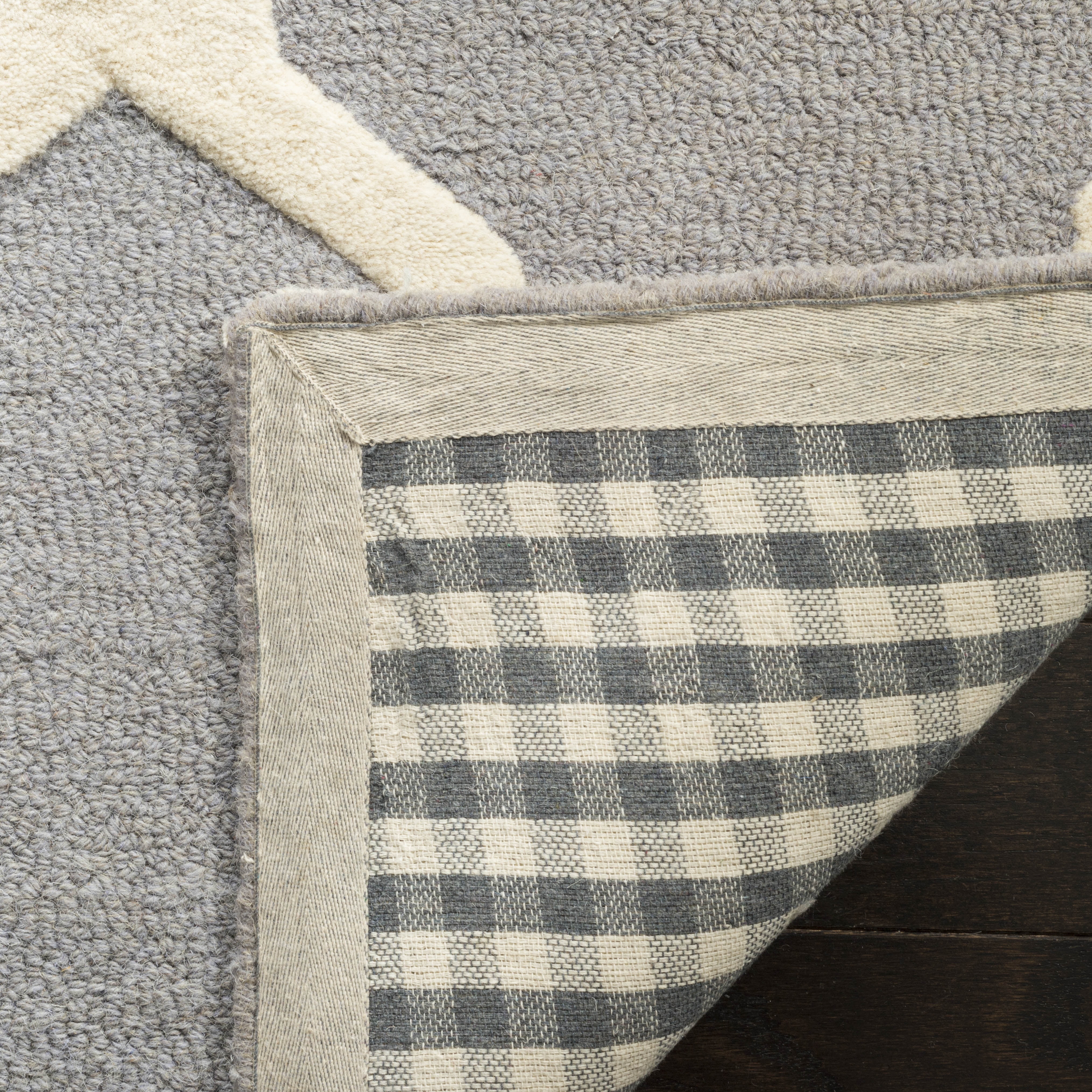 SAFAVIEH Cambridge Liam Geometric Wool Runner Rug, Silver/Ivory, 2'6" x 10'