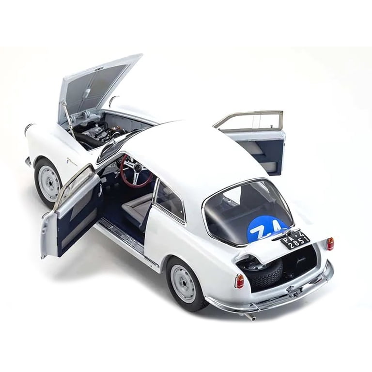 Kyosho KYO08957C 1-18 Scale No.34 Model Car for Alfa Romeo
