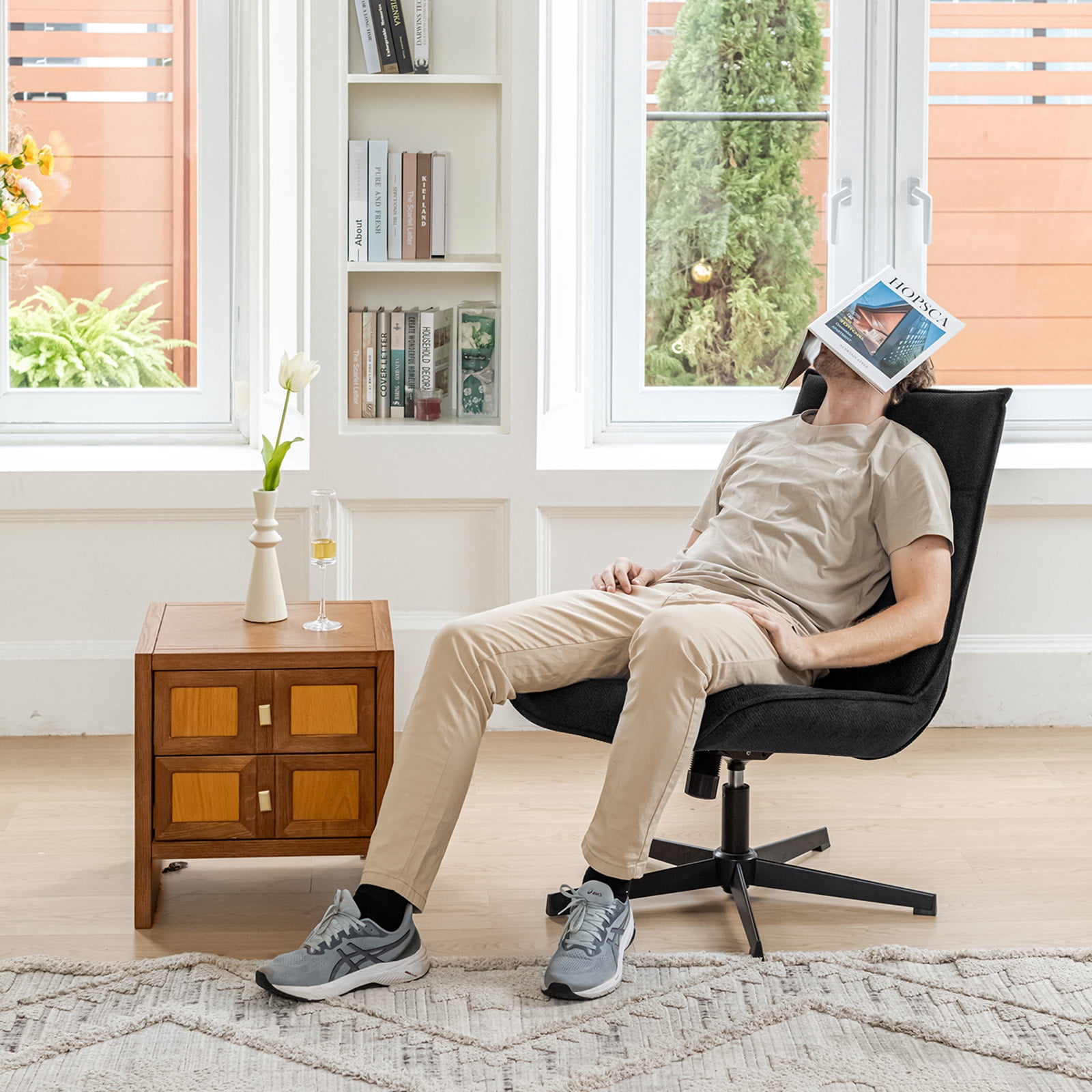 Homy Casa Criss Cross Office Chair: Cross-Legged Design with Adjustable Height, Swivel Function, Armless, and Padded Fabric for Modern Home Office Spaces, Grey