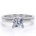 thumbnail image 1 of JeenMata Anillo Nupcial de 1,50 Quilates con Corte Princesa, Engaste en Garras y Detalles Pavé en Baño de Oro Blanco de 18 K sobre Plata (Personaliza la Banda de Tu Anillo de Bodas), 1 of 6