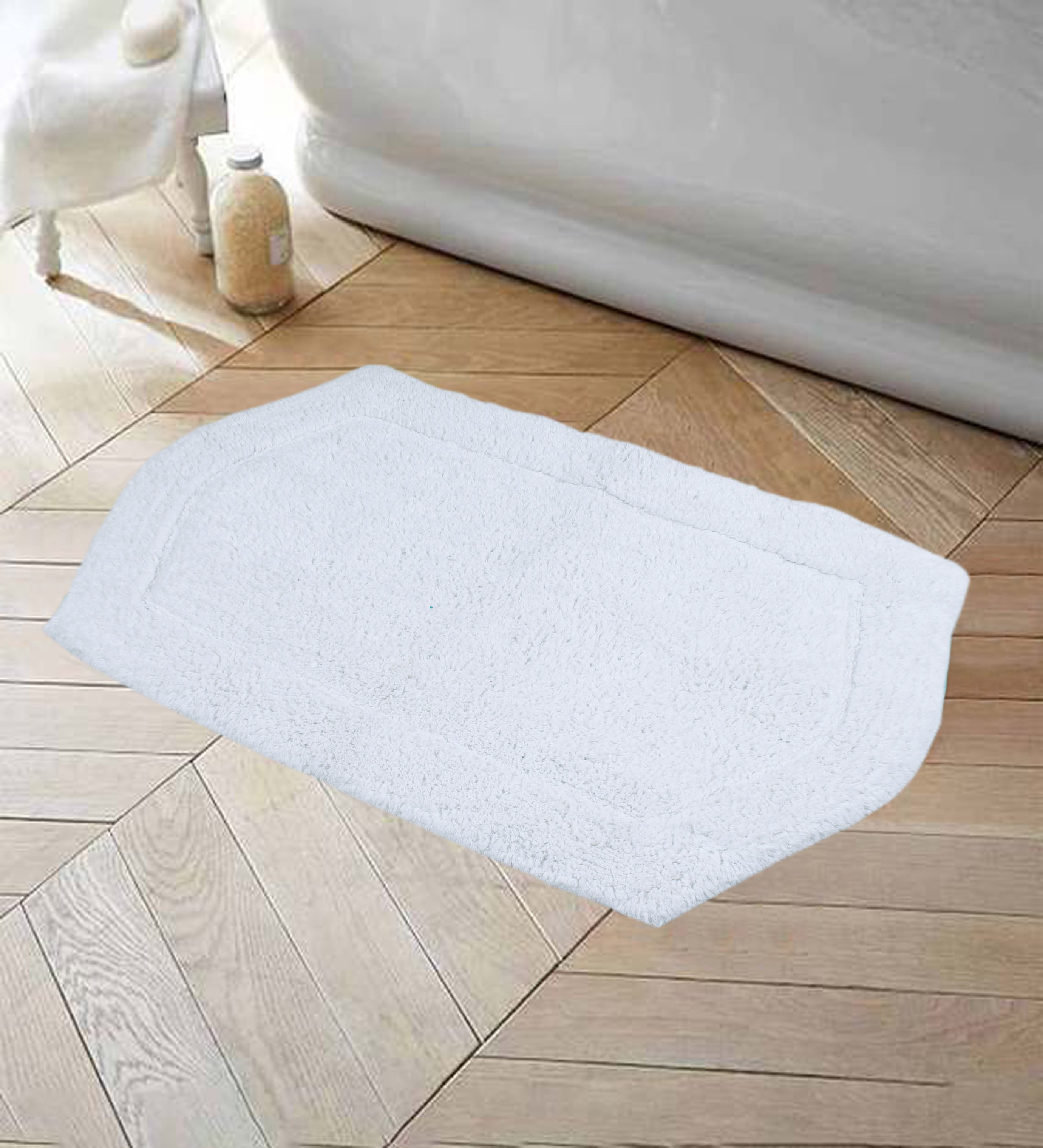Home Weavers Waterford Collection Absorbent Cotton Soft Bathroom Rug