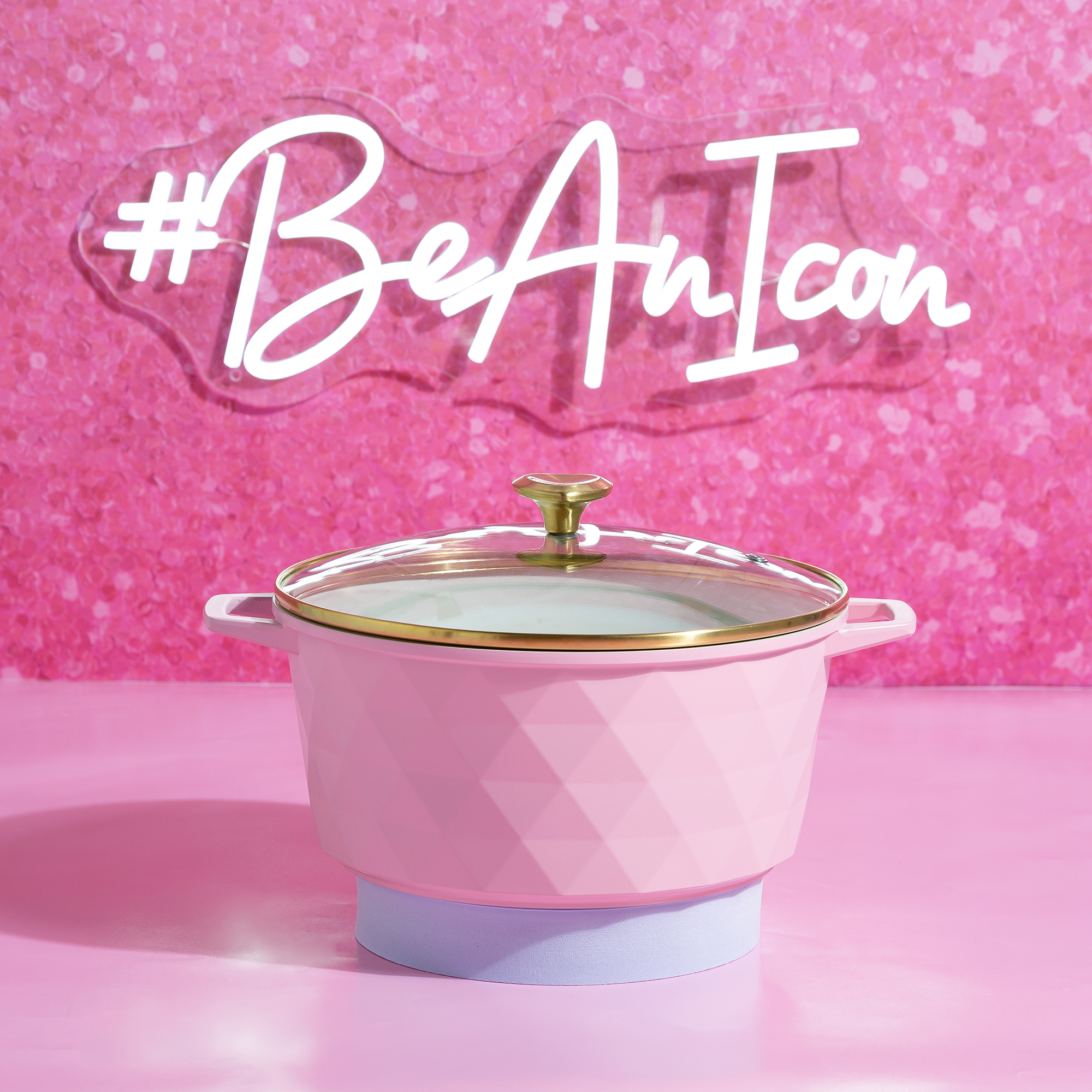 Paris Hilton 4.6-Quart Ceramic Nonstick Dutch Oven, Pink photo 7