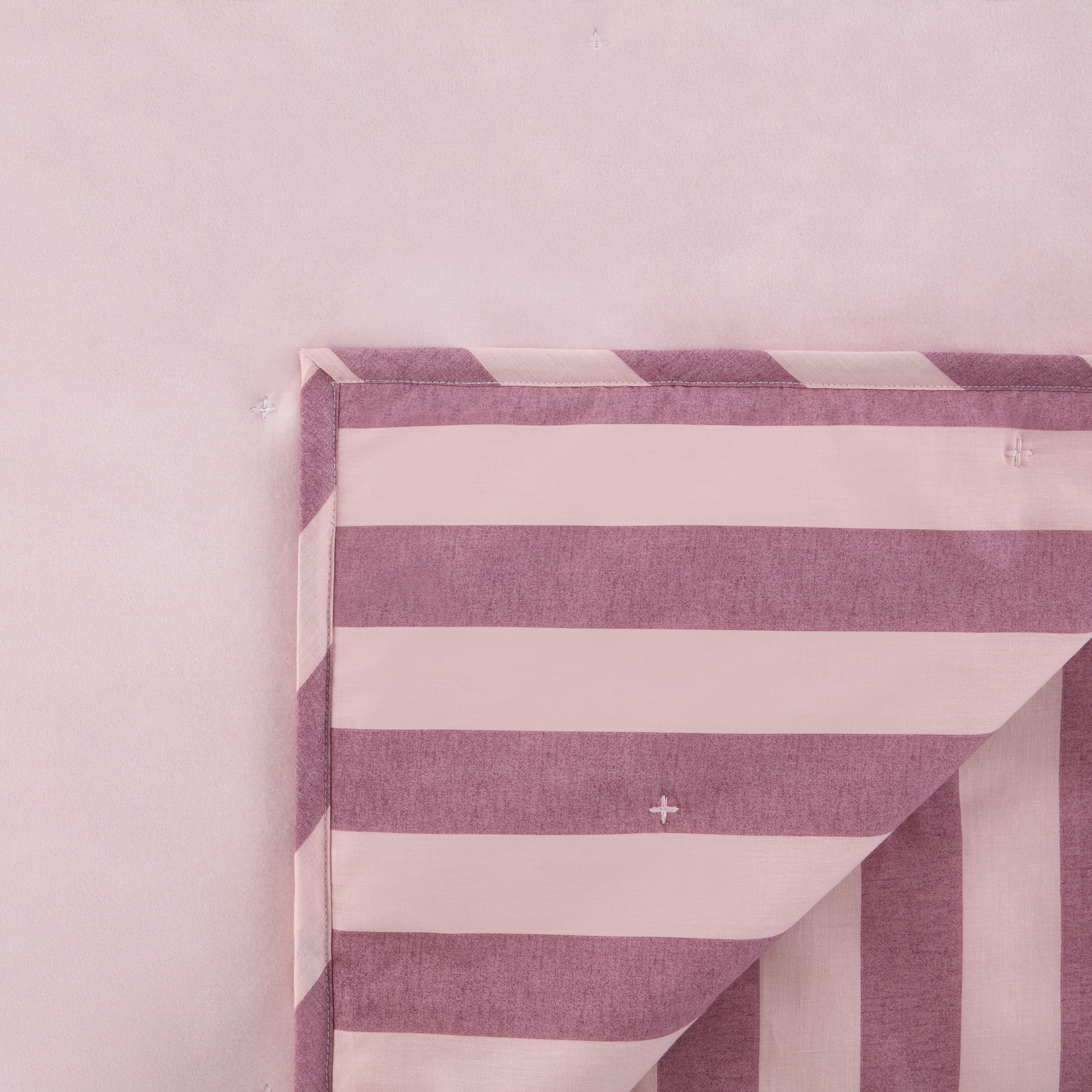 Beautiful Bedding Collection By Drew Barrymore Cotton, Polyester Velvet Quilts, Full/Queen - Reversible
