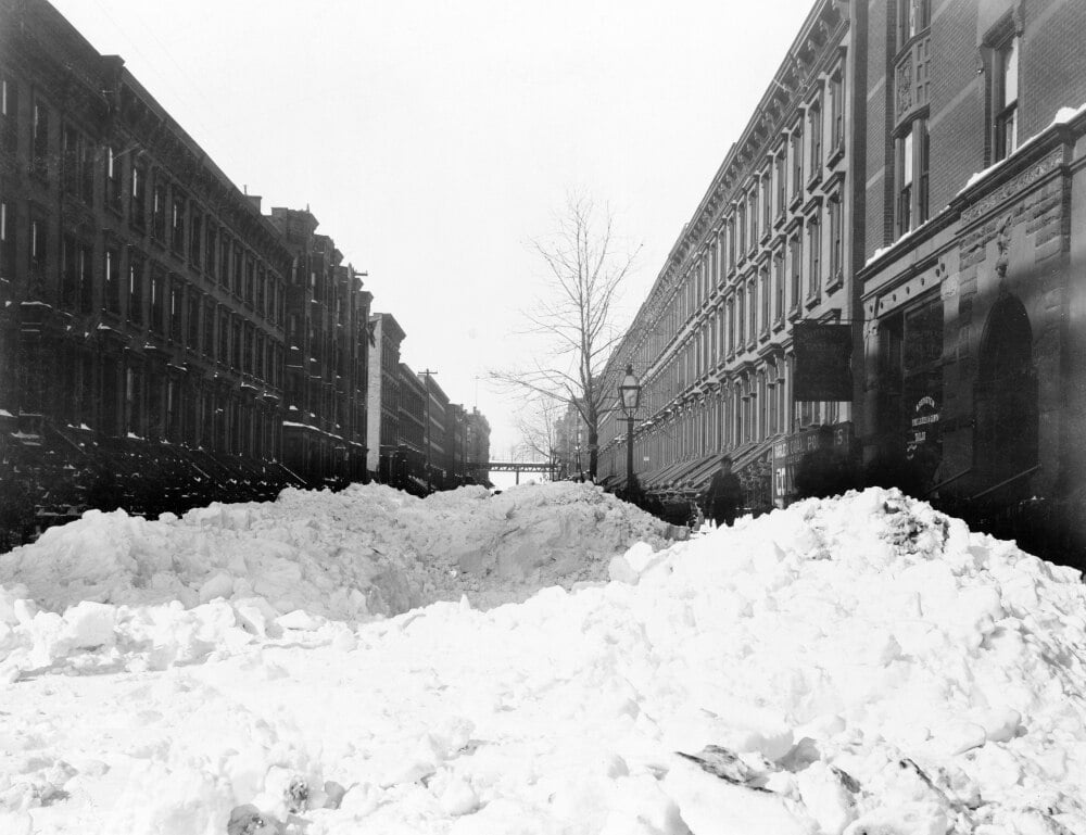 New York Blizzard Of 1899. /Na Street In Harlem, New York After The