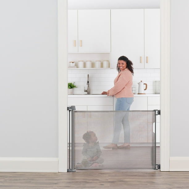 Regalo Retractable Baby Gate, Expands up to 50