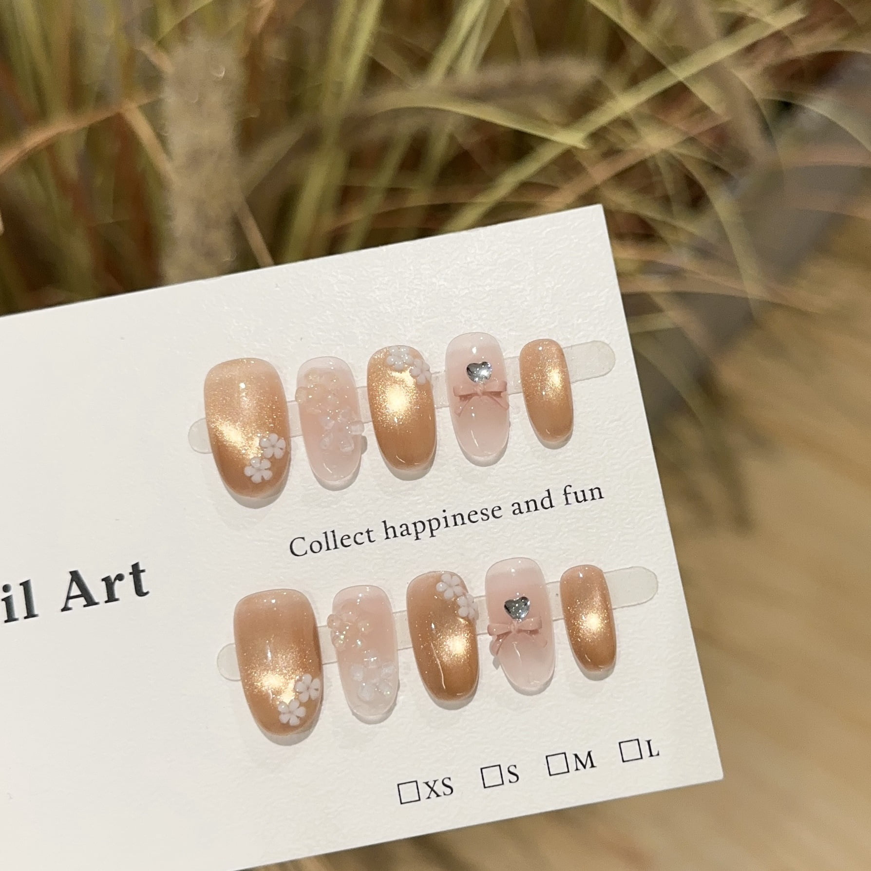 Purely handmade wearing nail advanced sense golden cat eye short nail art piece light luxury small flower fake nail patch finished product