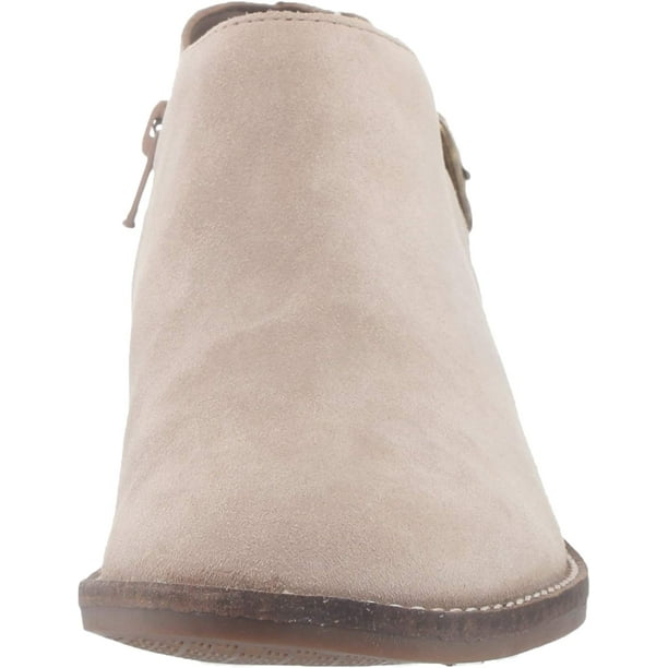 Clarks camzin pull women's ankle boots 2025