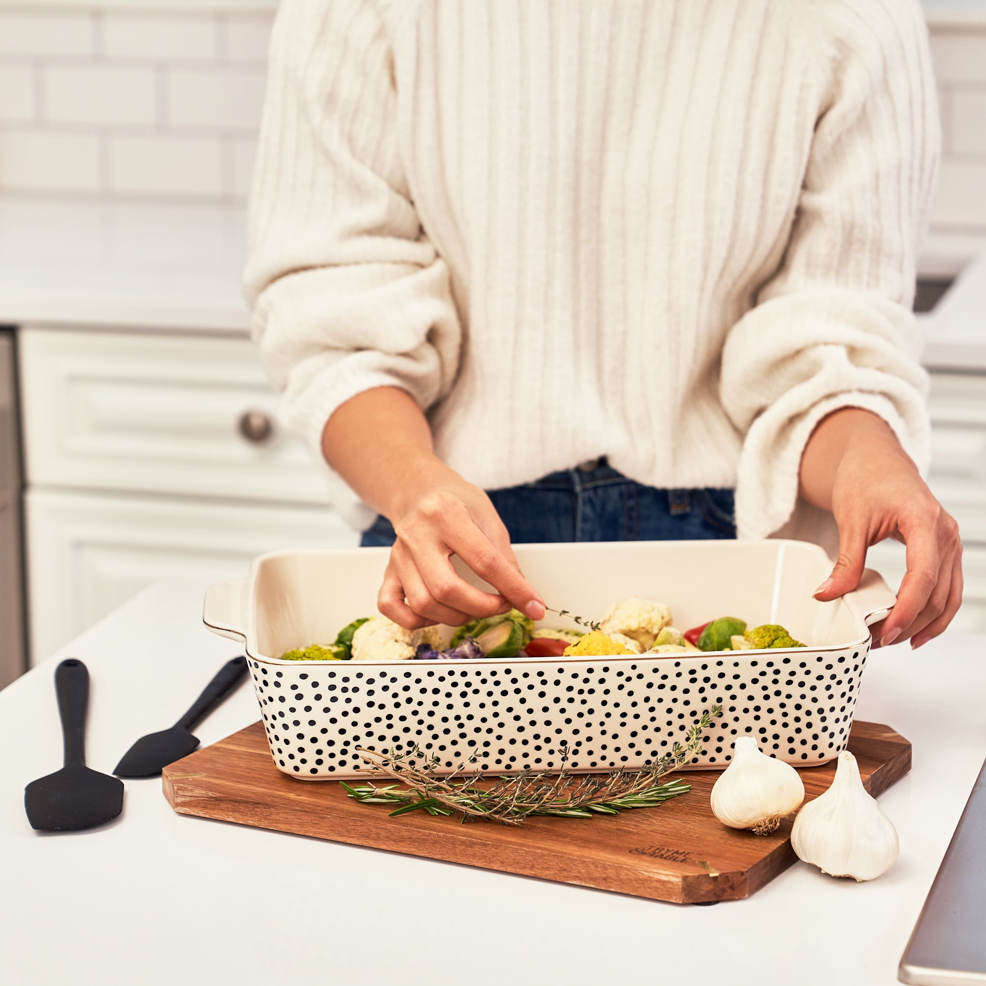 Thyme & Table, 10-Piece Ceramic Bakeware Set, with Spatulas & Whisk, Dot