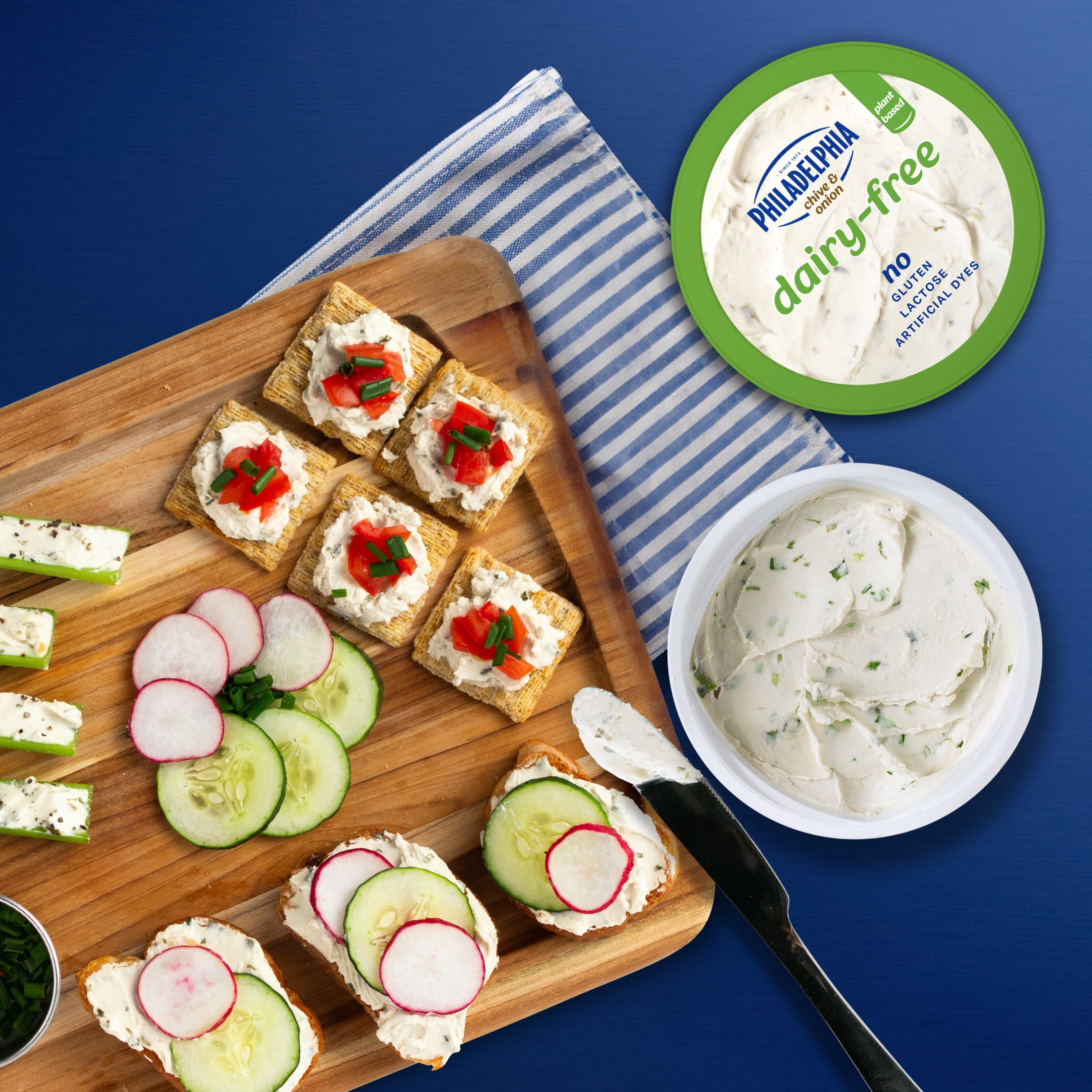 Philadelphia Plant-Based Dairy Free Chive & Onion Cream Cheese Spread, 8 oz Tub
