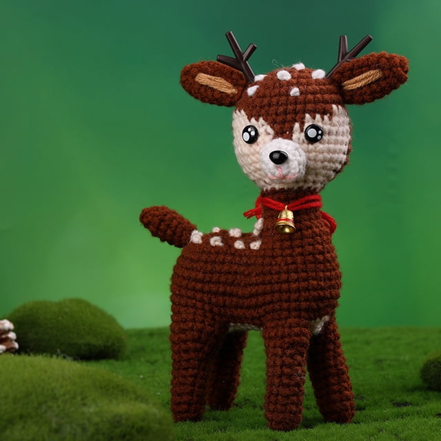Xihbxyly Kit de Crochet Navideño, Papá Noel, Muñeco de Nieve y Reno, Bolas de Lana Suaves Tejidas a Mano, Manualidades Divertidas, Adorno Decorativo, Regalo de Apoyo Emocional, Incluye Paquete de Mat