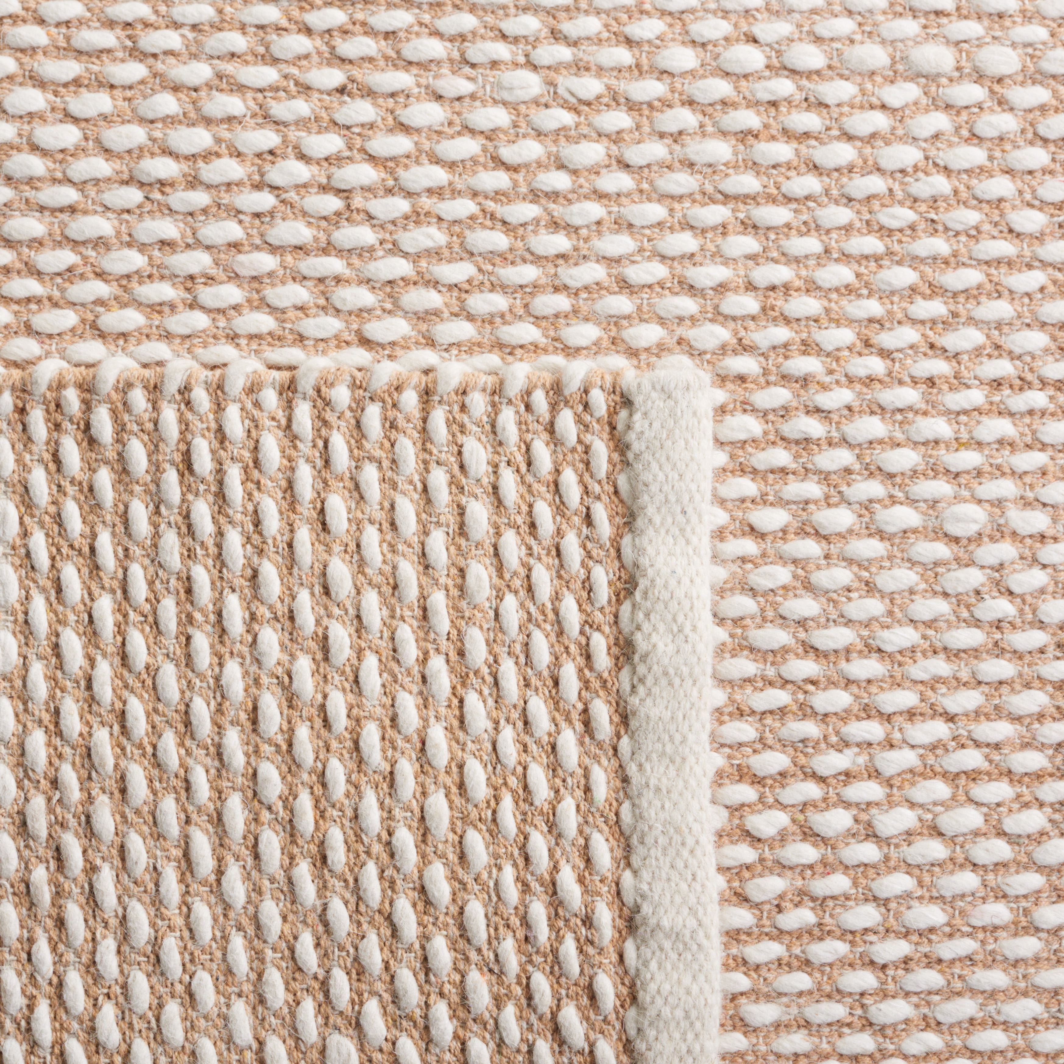 SAFAVIEH Vermont York Solid Area Rug, Beige, 6' x 6' Square